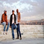 Black theama sur yala.fm